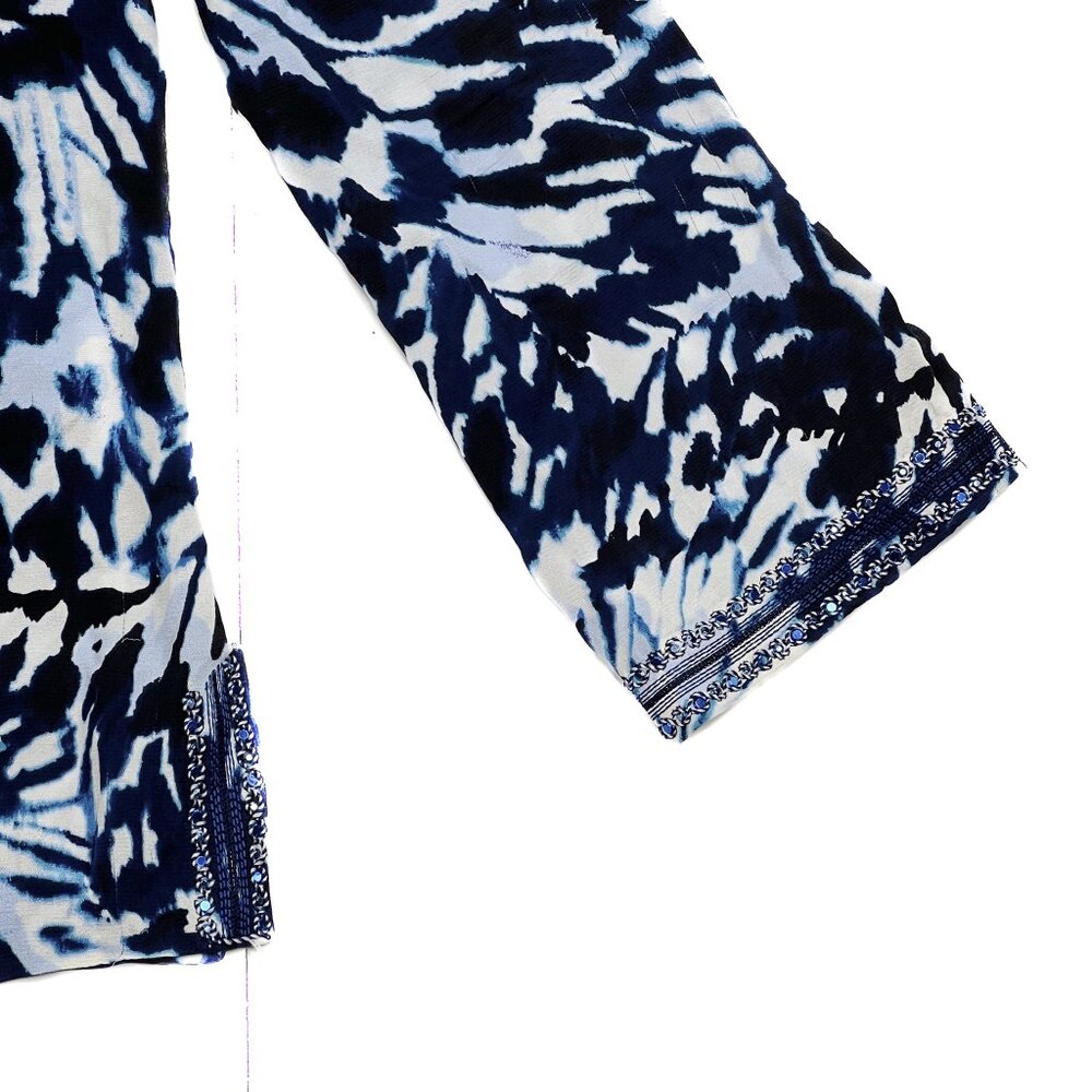St. John Vintage Silk Split-Neck Blue Crystals Animal Print‎ Blouse Size L - Picture 6 of 10